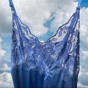 Romantic and Dreamy Authentic Dior Blue Lace Bow Detail Short Slip Chemise